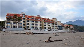 台東美麗灣爭議11年　業者退場提仲裁（1）台東美麗灣渡假村開發案歷經11年波折、4任縣長後，業者如今決定退場，交由仲裁來決定未來方向。（檔案照片）中央社記者盧太城台東攝　107年8月11日