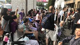 新北,新莊,署北,衛生福利部台北醫院,醫院,安寧病房,火警,火舌,疏散（圖／翻攝畫面）