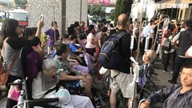 新北,新莊,署北,衛生福利部台北醫院,醫院,安寧病房,火警,火舌,疏散（圖／翻攝畫面）