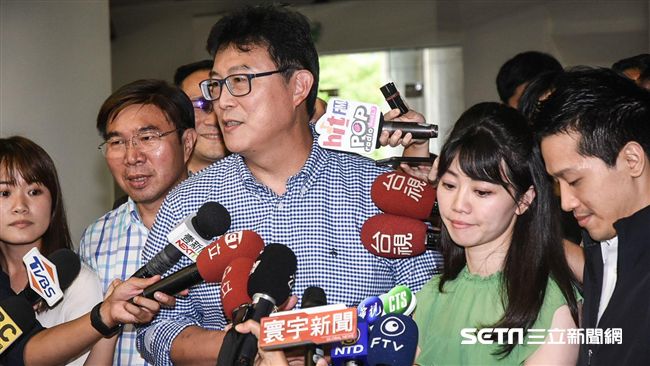 碰冰之約！姚文智赴市議會見面高嘉瑜