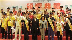 全國技能競賽閉幕　副總統頒贈金牌