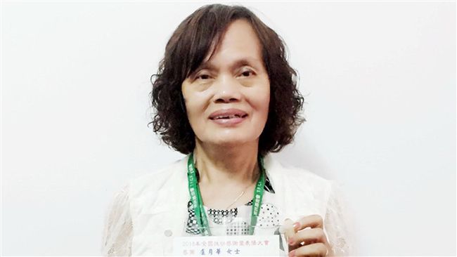 曾接受家扶協助　婦如今人認養貧童