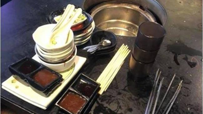 外食完總會「收一下」　網笑：會手癢