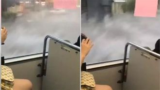 公車變「快艇出航」！魔性笑聲成亮點