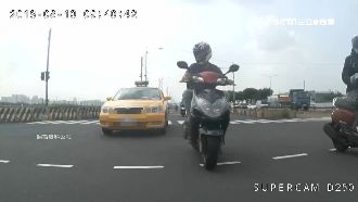 運將猛逼車　衝下車對騎士嗆聲爆粗口