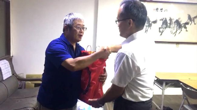 醉警踹狗打議員　遭懲處調職記大過