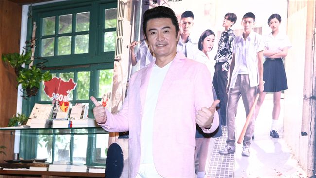 李㼈房事四百次　等不及老婆先靠雙手