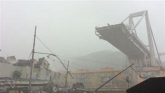 義國高架橋垮掉　車墜百米傳釀35死