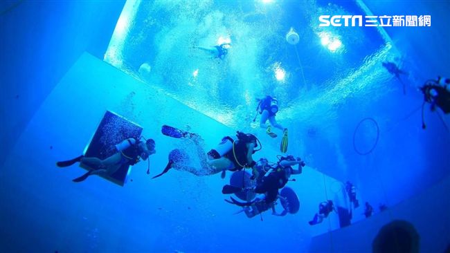 七夕就怕被閃瞎！單身男女就這樣反擊