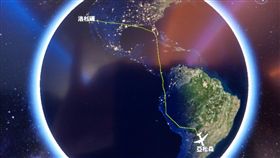 總統專機飛往巴拉圭航線圖總統蔡英文出訪中南美洲過境美國洛杉磯，當地時間13日下午啟程前往巴拉圭。圖為總統專機上的航線圖。中央社記者葉素萍攝　107年8月14日