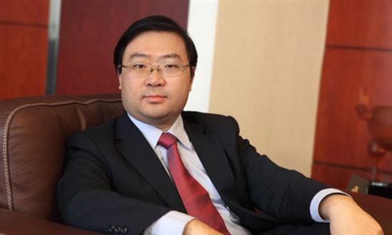 身價924億首富　下半生竟淪階下囚