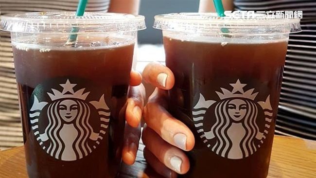 星巴克七夕買一送一　還有這杯超限定