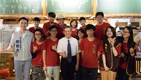 副總統走訪新竹縣　鄭朝方帶路分享理念