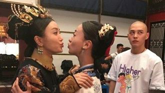 甜！皇后曝「瓔珞」嘴巴微張睡覺萌樣