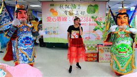 王彩樺大跳保庇舞　為創世宣傳中秋義賣