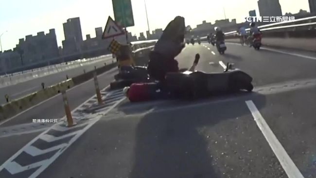 機車道窄又彎　雙北殺手橋梁車禍頻傳