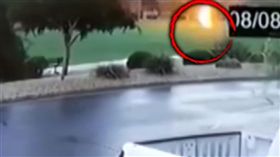 閃電俠是你？少年遭雷擊「奇蹟復活」
雷擊,閃電俠,CPR,復活,Josiah Wiedman
翻攝自推特