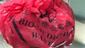 孕婦生完孩子後，胎盤會隨之娩出，而分娩後的胎盤一般都會被當醫療廢棄物丟棄。但一名來自河南的媽媽在台灣生小孩時，產後竟告訴醫師要「打包胎盤」燉湯，嚇壞一旁的護理師。（圖／翻攝自蕭勝文醫師臉書）