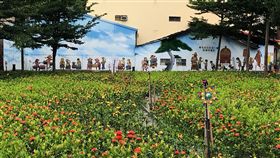 台中迎花博美化社區　磁磚拼40公尺故事牆