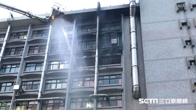 台北醫院大火／蔡英文替護理師抱不平