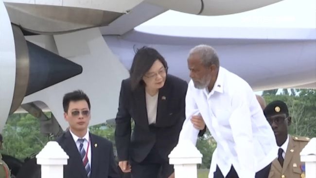 貝里斯總督險撲街　小英出手神救援！