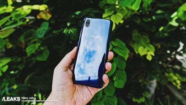 Vivo新機V11諜照　背面漸層色