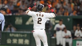 陽岱鋼日職百轟只剩1支。（圖／翻攝自巨人Twitter）