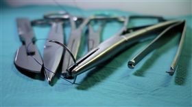 ▲手術工具,手術刀,示意圖（圖／翻攝自Pixabay）
https://goo.gl/q1JoMu