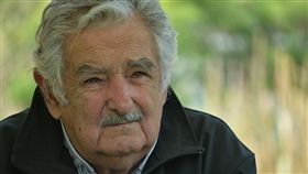 烏拉圭前總統穆西卡（圖／攝影者ProtoplasmaKid,翻攝自Wikipedia Commons）
https://goo.gl/mvjrGN