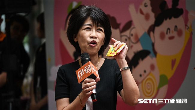 陳佩琪臉書嗆柯文哲：不道歉沒早餐吃