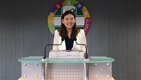 亞運本週開幕  政院：予選手最大支持民進黨發言人何孟樺15日轉述行政院秘書長卓榮泰在民進黨中常會發言表示，2018年亞洲運動會本週將在印尼開幕，政府對選手食宿照顧完整，會給予選手最大支持，希望能在亞運有好成績。中央社記者陳俊華攝 107年8月15日