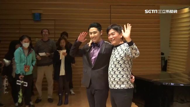 吳宗憲獨子起底　伯克利學院主修鋼琴