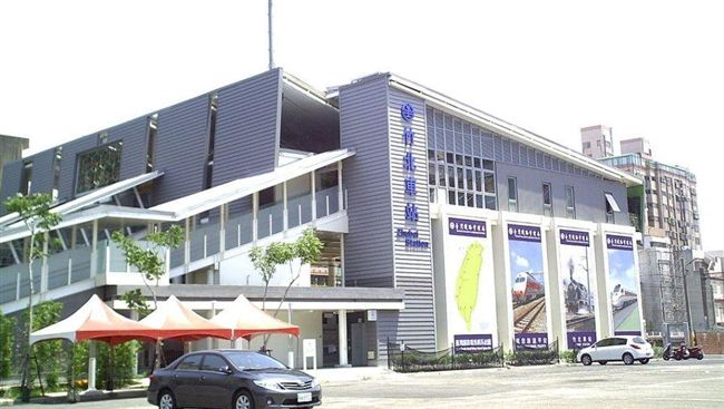 台鐵疏失！　乘客失足墜軌遭輾截肢