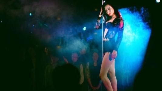 《延禧》高貴妃超情趣！爆乳艷跳鋼管