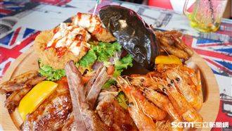 這份神密客套餐　要3個男生才吃的完