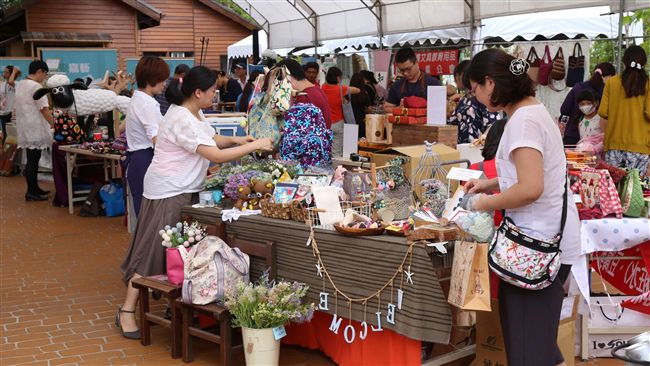 235幸福市集　文創藝術增悠閒氣氛