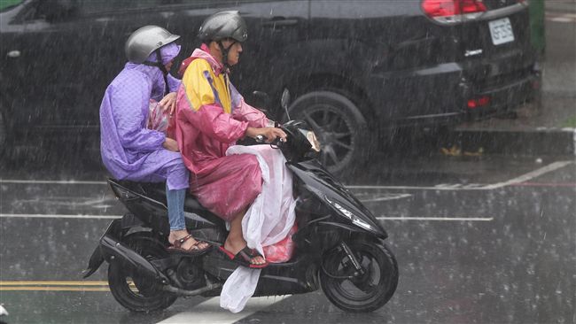 大雨特報！台中以南各地山區防強降雨