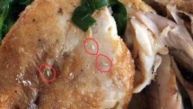 便當店,爆料公社,蛆,炸雞腿（圖／翻攝爆料公社）