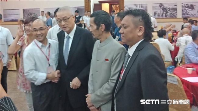 吳敦義：烽火似乎又出現「覺得不安」