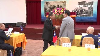 破除不合謠言？馬、侯同台握手喊凍蒜