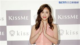 吳姍儒代言化妝品對於弟弟吳睿軒闖的禍表示：自己惹得事情自行負責。（記者邱榮吉/攝影）