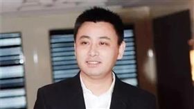 阜興金融控股集團董事長朱一棟，涉嫌炒股。（圖／翻攝自雪花新聞）