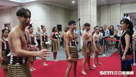 紐西蘭毛利族青少年來台灣進行文化尋根之旅活動，並拜會行政院長賴清德及發言人Kolas Yotaka（谷辣斯．尤達卡）。（圖／記者盧素梅攝）