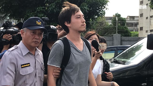 死者友人離開派出所　愛犬突掙脫嚇跑