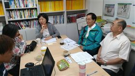 ▲立委蘇巧慧邀體育署王水文副署長與飛行傘理事長，協調亞運參賽事宜。（圖／取自蘇巧慧臉書）