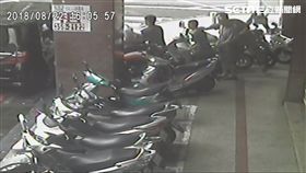 擄人,投資,債務糾紛,咖啡館,左營,高雄(翻攝畫面)