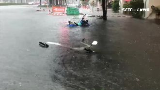 風雨襲擊高屏多處淹　機車慘滅頂