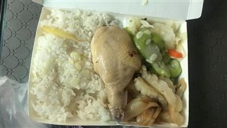 花蓮便當墾丁價？這雞腿飯要價110