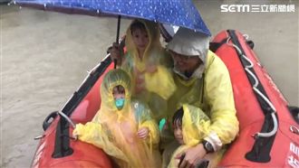 台南三爺溪溢堤　幼兒園71人受困