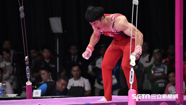 亞運體操「吊環王子」陳智郁拿下銅牌。（圖／記者王怡翔攝）